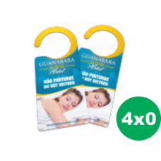 50 Cabides de aviso - 8,5x19,88cm - 4x0 cores - PVC branco 0,3mm - Corte especial padrão e laminação brilho total frente e verso